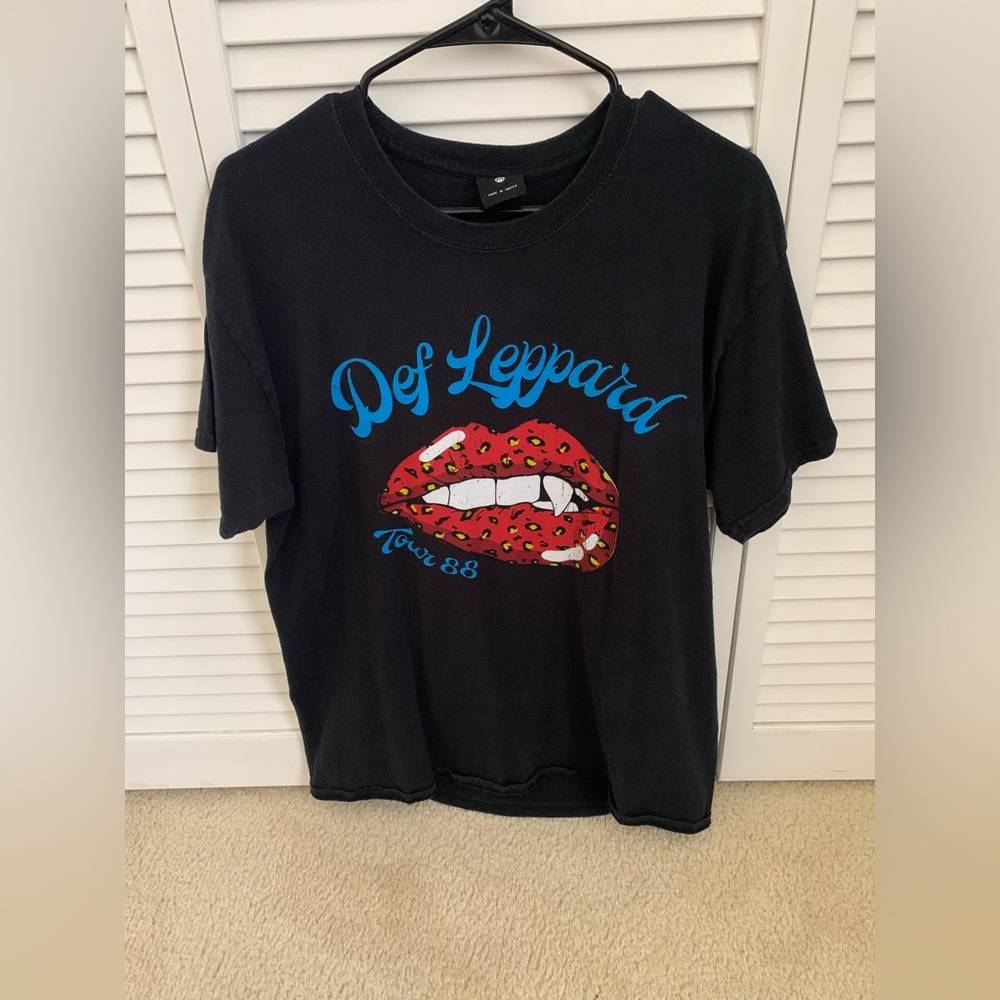 Def Leppard t shirt